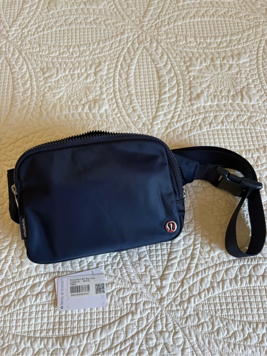 lululemon athletica Handbags - lululemon athletica everywhere Belt bag large